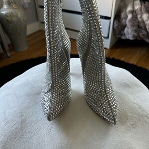 Steve Madden Silver Heeled Boots with Elegant Design